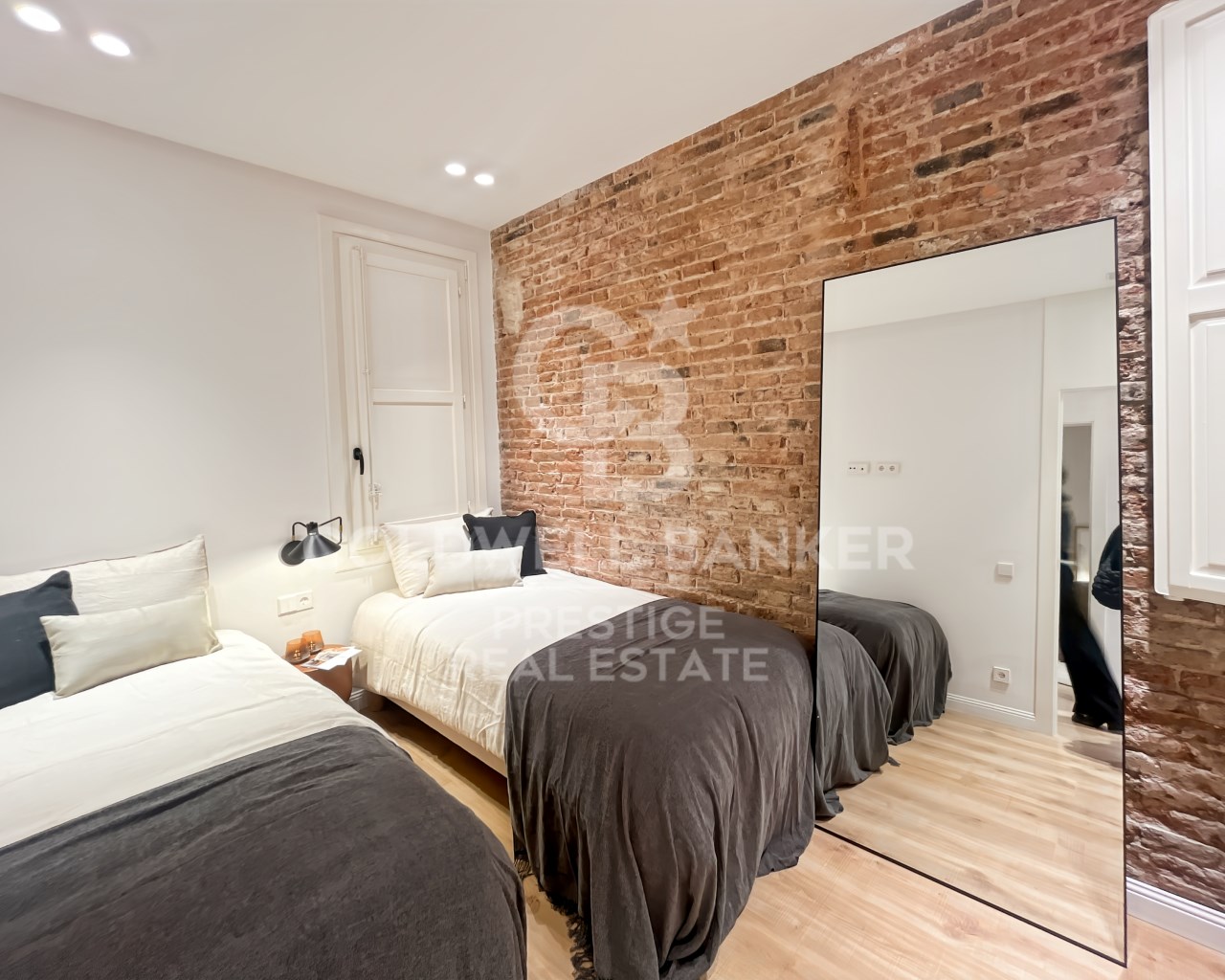 Barcelona, Catalonia, ES, 3 Bedrooms Bedrooms, ,2 BathroomsBathrooms,Residential,For Sale,1707361