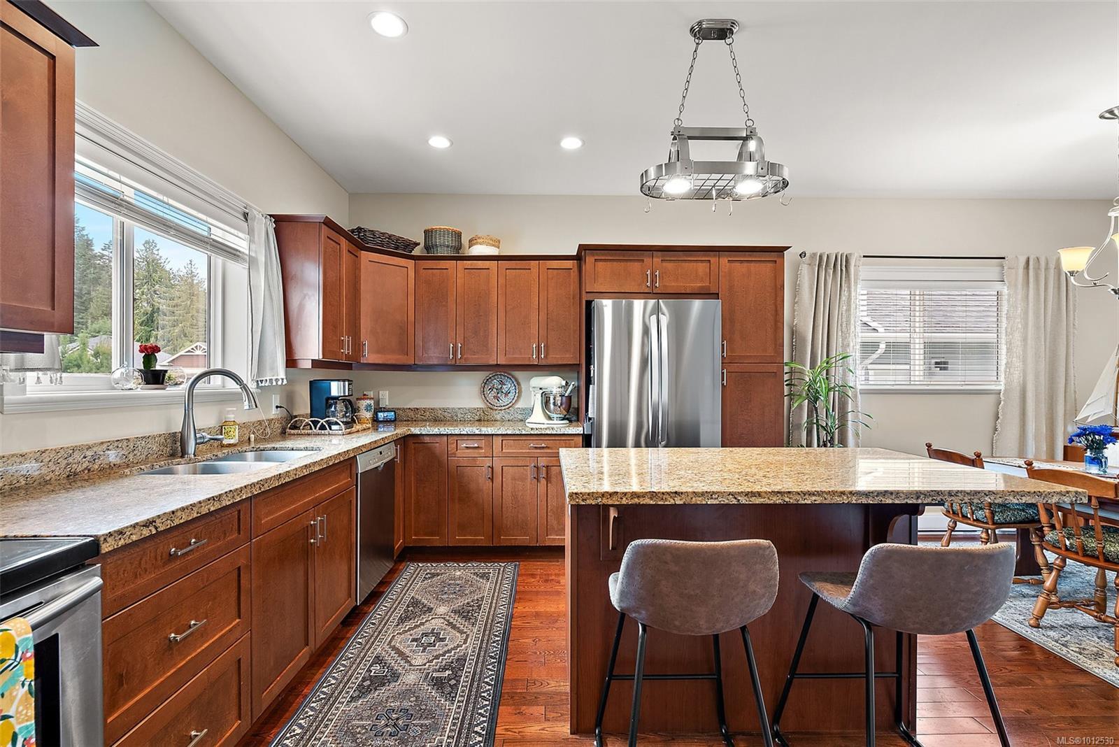 DUNCAN, British Columbia, V9L 0E1, CA, 4 Bedrooms Bedrooms, ,Residential,For Sale,1950209