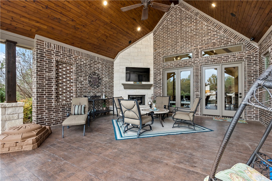 College Station, Texas, 77845, United States, 6 Bedrooms Bedrooms, ,7 BathroomsBathrooms,Residential,For Sale,1794903