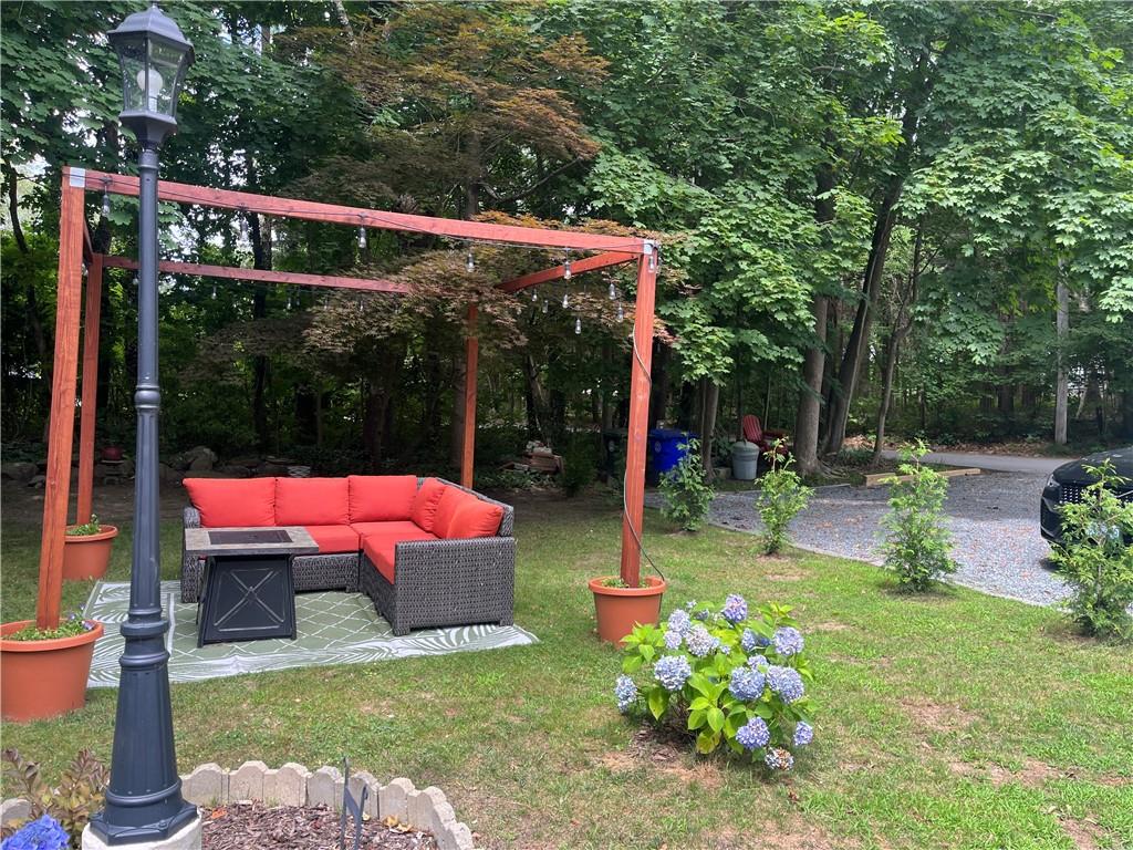 Bristol, Rhode Island, 02809, United States, 3 Bedrooms Bedrooms, ,1 BathroomBathrooms,Residential,For Sale,2002471