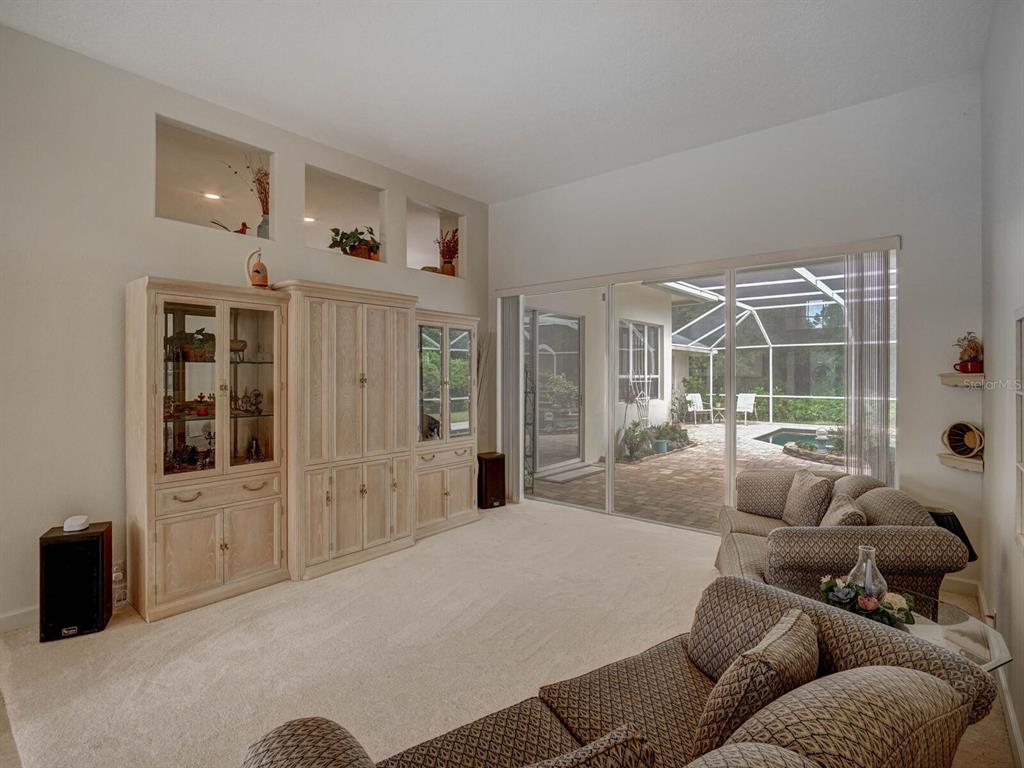 Palm Harbor, Florida, 34685, United States, 4 Bedrooms Bedrooms, ,3 BathroomsBathrooms,Residential,For Sale,1990294