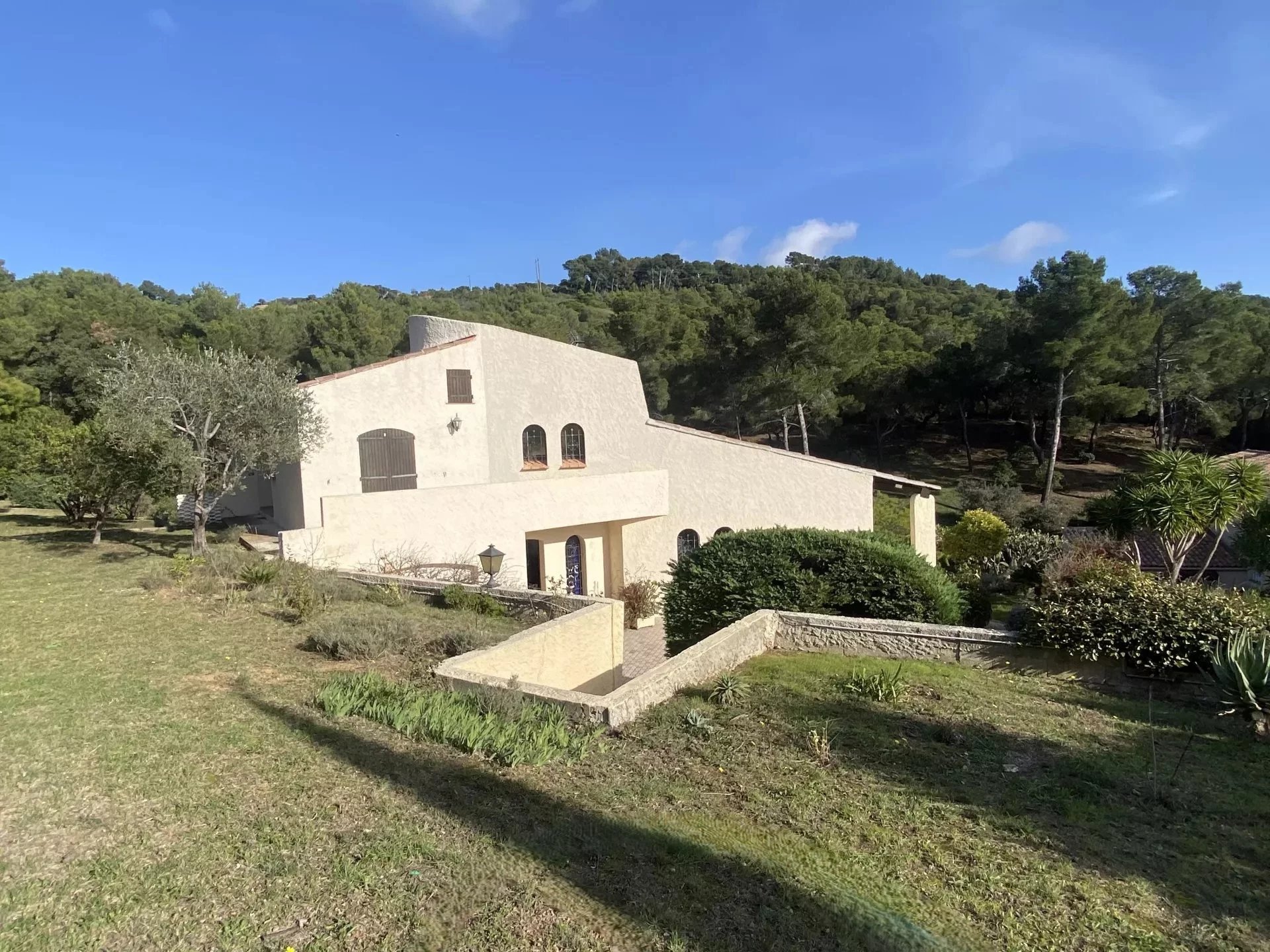 Saint-Mandrier-sur-Mer, Provence-Alpes-Côte d’Azur, 83430, FR, 4 Bedrooms Bedrooms, ,6 BathroomsBathrooms,Residential,For Sale,1673174