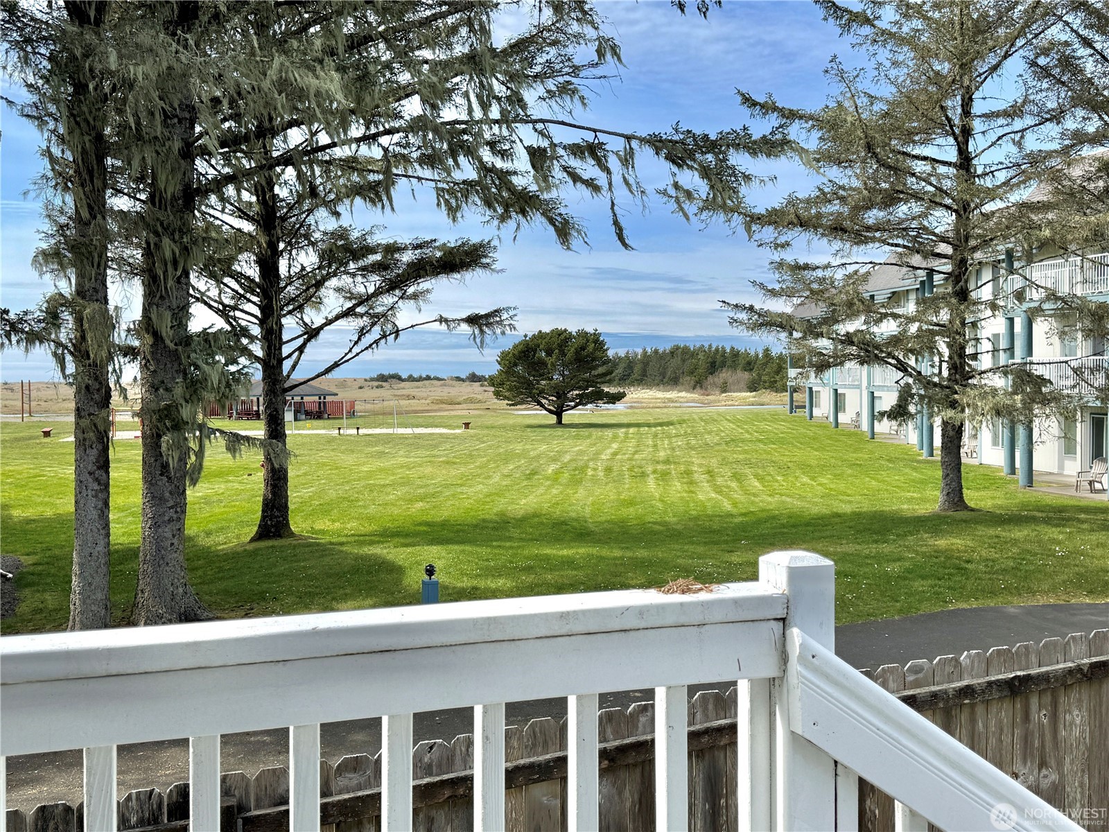 Long Beach, Washington, 98631, United States, 3 Bedrooms Bedrooms, ,2 BathroomsBathrooms,Residential,For Sale,1895276