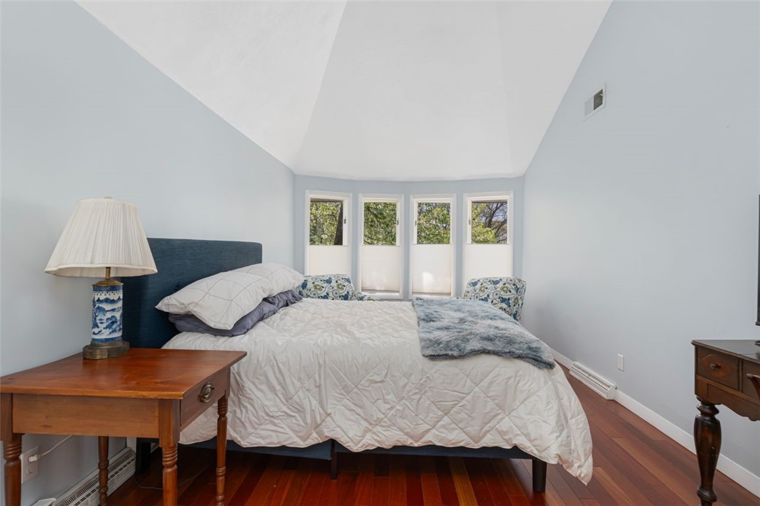 Warwick, Rhode Island, 02886, United States, 4 Bedrooms Bedrooms, ,2 BathroomsBathrooms,Residential,For Sale,1918180