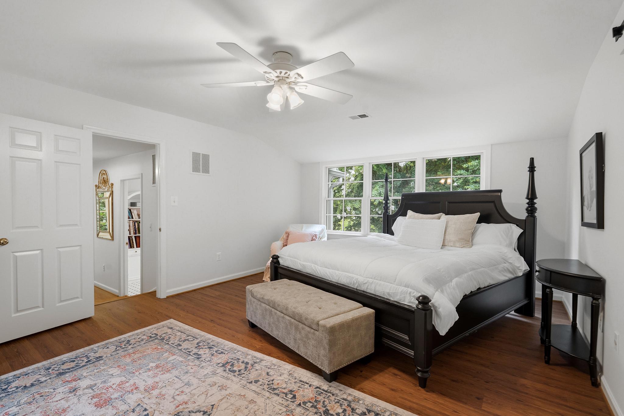  210 Falcon Ridge Road, Great Falls, VA, 22066 - 物件實景