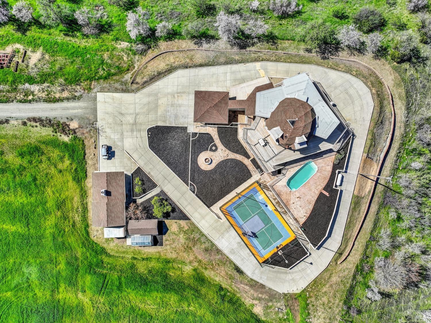 Winters, California, 95694, United States, 4 Bedrooms Bedrooms, ,4 BathroomsBathrooms,Residential,For Sale,1995750