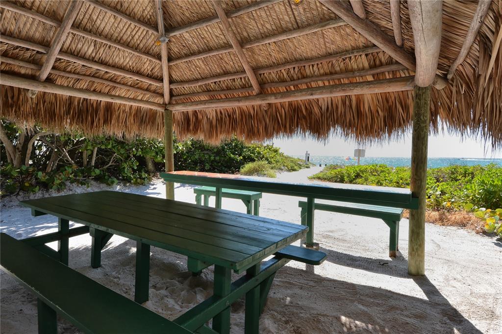 Sarasota, Florida, 34242, United States, 2 Bedrooms Bedrooms, ,2 BathroomsBathrooms,Residential,For Sale,1827426