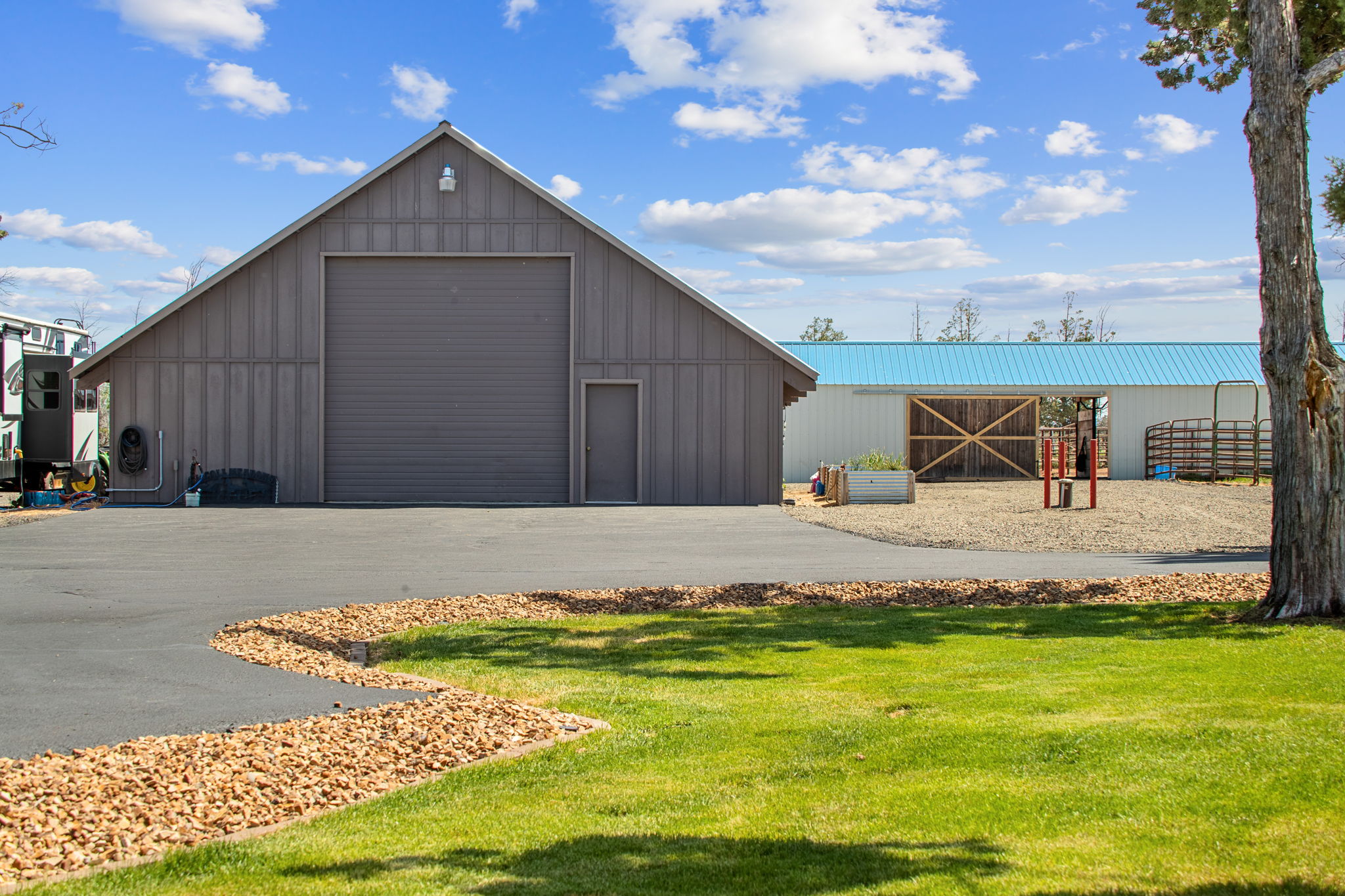 13501 SW Riggs Rd., Powell Butte, Oregon, 97753, United States, 3 Bedrooms Bedrooms, ,4 BathroomsBathrooms,Farm And Agriculture,For Sale,13501 SW Riggs Rd.,1623020