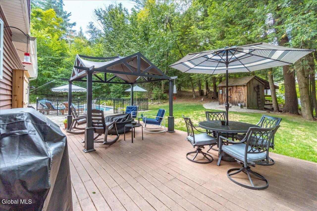 Queensbury, New York, 12804, United States, 3 Bedrooms Bedrooms, ,3 BathroomsBathrooms,Residential,For Sale,1942112