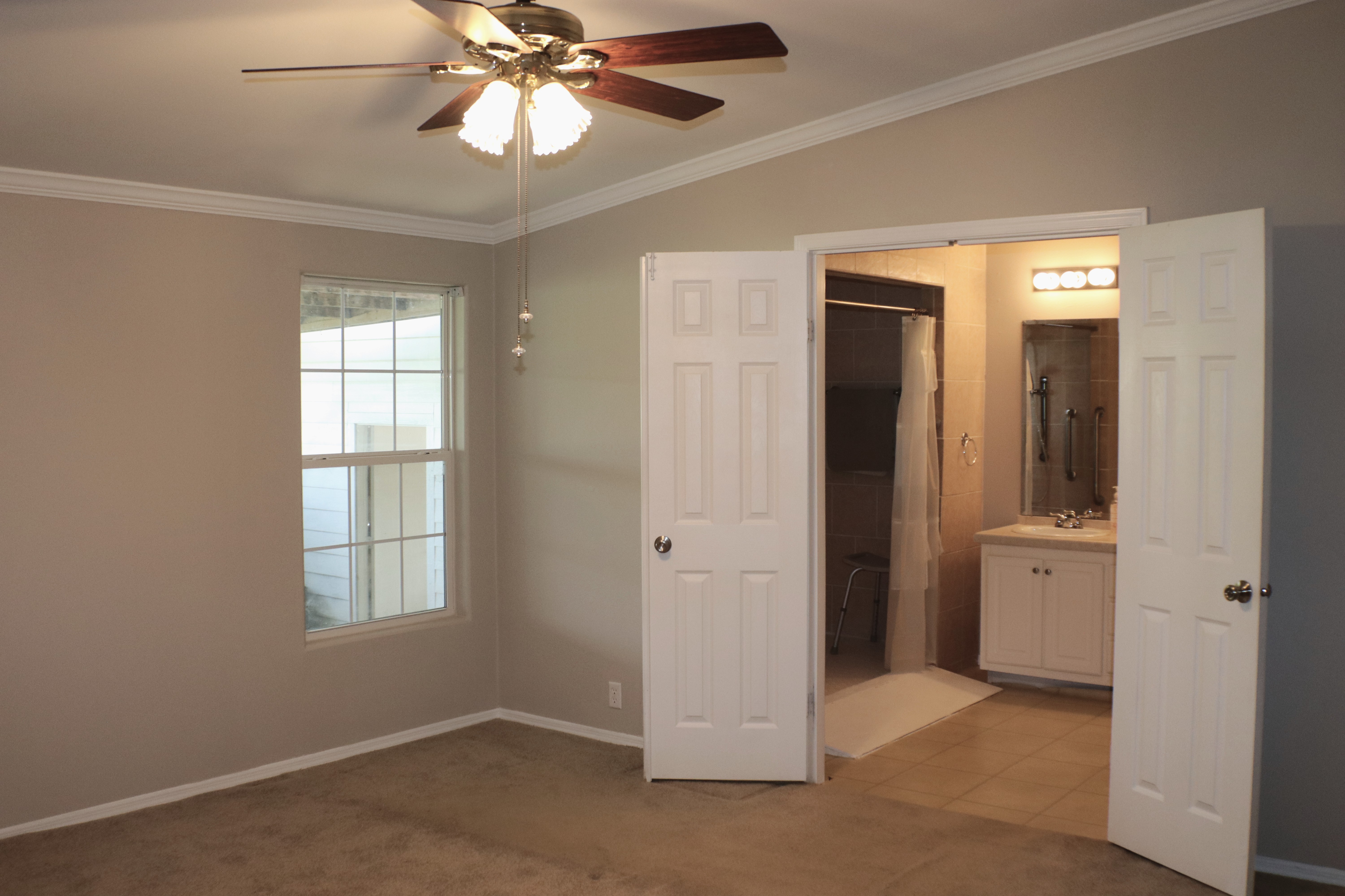 Greenville, Texas, 75402, United States, 3 Bedrooms Bedrooms, ,2 BathroomsBathrooms,Residential,For Sale,1978816