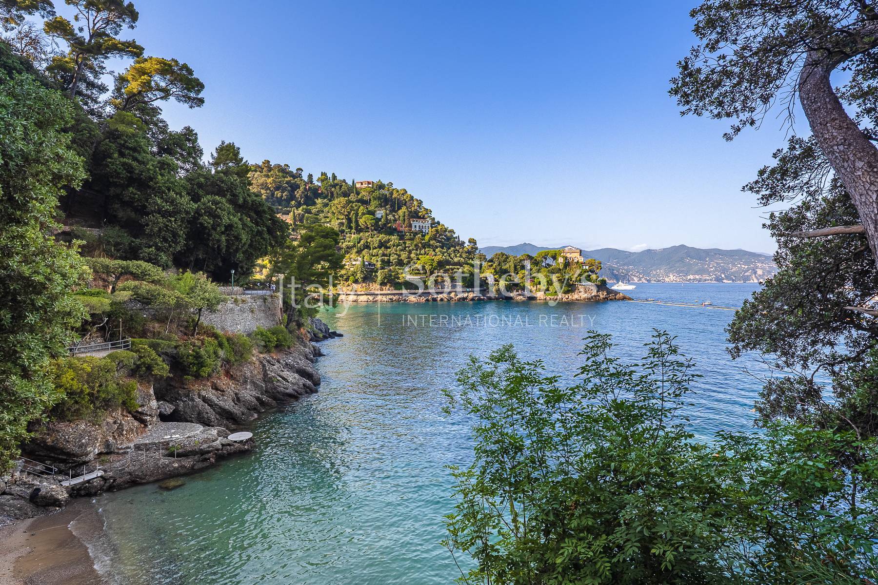  Magnificent Property with Direct Access to the Sea - 物件實景