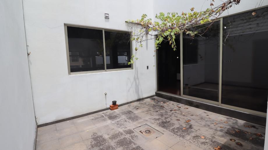 Morelia, Michoacán de Ocampo, 58290, Mexico, 4 Bedrooms Bedrooms, ,4 BathroomsBathrooms,Residential,For Sale,1941746