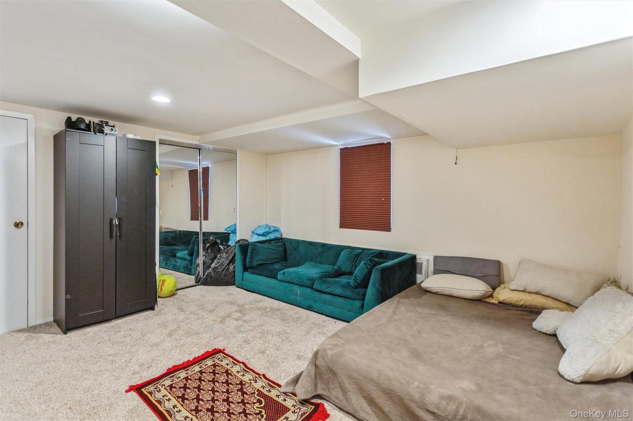 Jericho, New York, 11590, United States, 3 Bedrooms Bedrooms, ,3 BathroomsBathrooms,Residential,For Sale,1960568