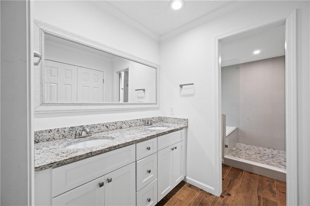 Marietta, Georgia, 30066, United States, 4 Bedrooms Bedrooms, ,3 BathroomsBathrooms,Residential,For Sale,1986334