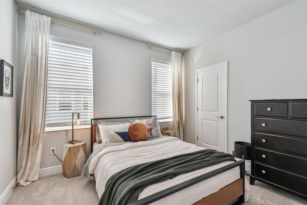 Sarasota, Florida, 34237, United States, 3 Bedrooms Bedrooms, ,4 BathroomsBathrooms,Residential,For Sale,1862311