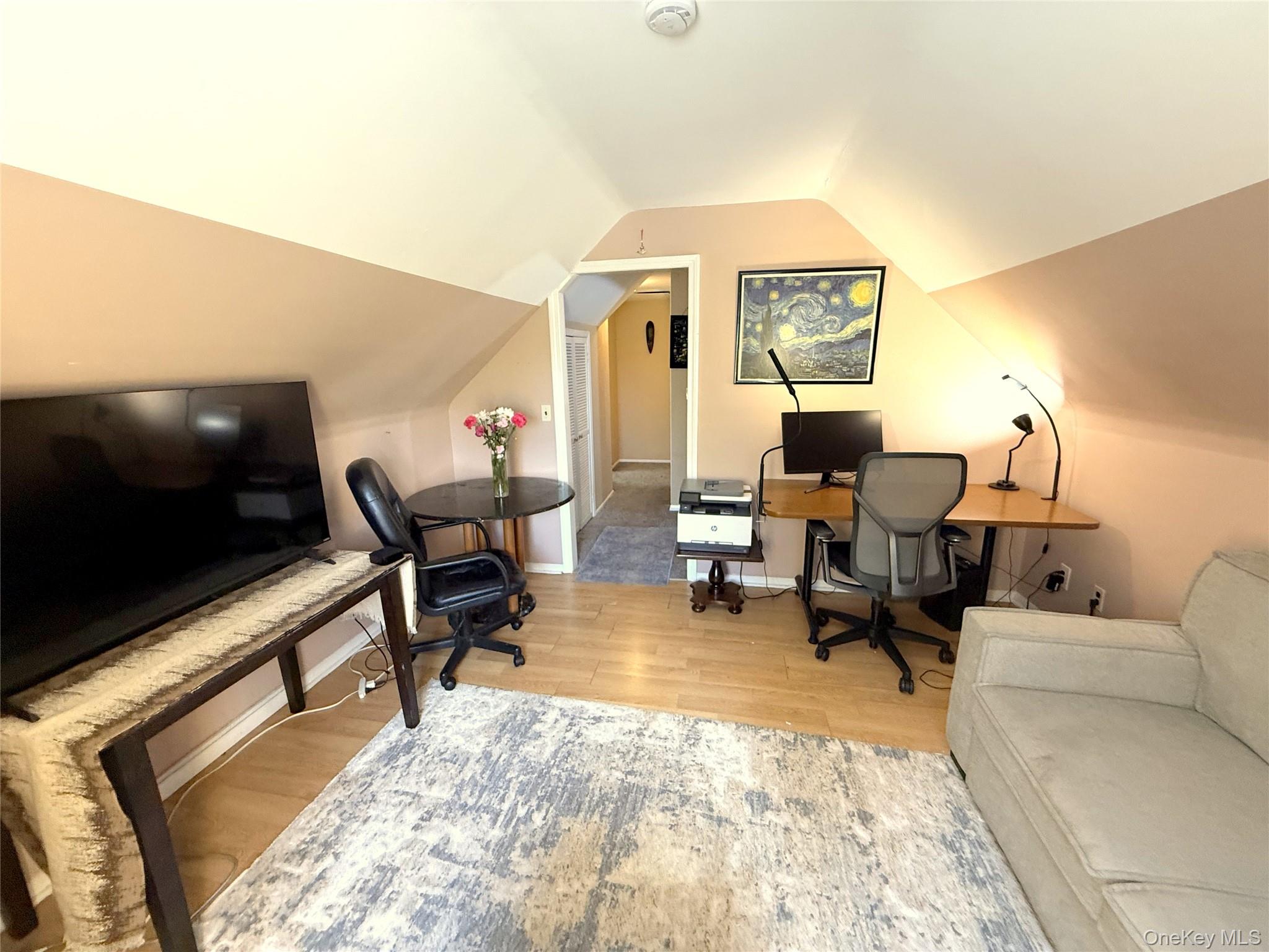 New City, New York, 10956, United States, 4 Bedrooms Bedrooms, ,3 BathroomsBathrooms,Residential,For Sale,1896333