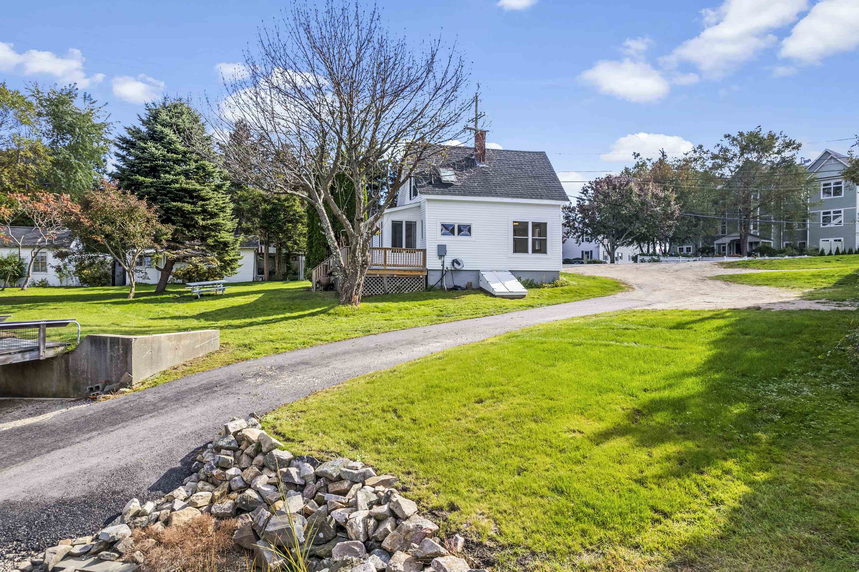 20 Badgers Island West, Kittery, Maine, 03904, United States, 2 Bedrooms Bedrooms, ,2 BathroomsBathrooms,Residential,For Sale,20 Badgers Island West,1389302