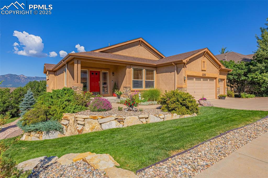 Colorado Springs, Colorado, 80921, United States, 3 Bedrooms Bedrooms, ,3 BathroomsBathrooms,Residential,For Sale,1947087