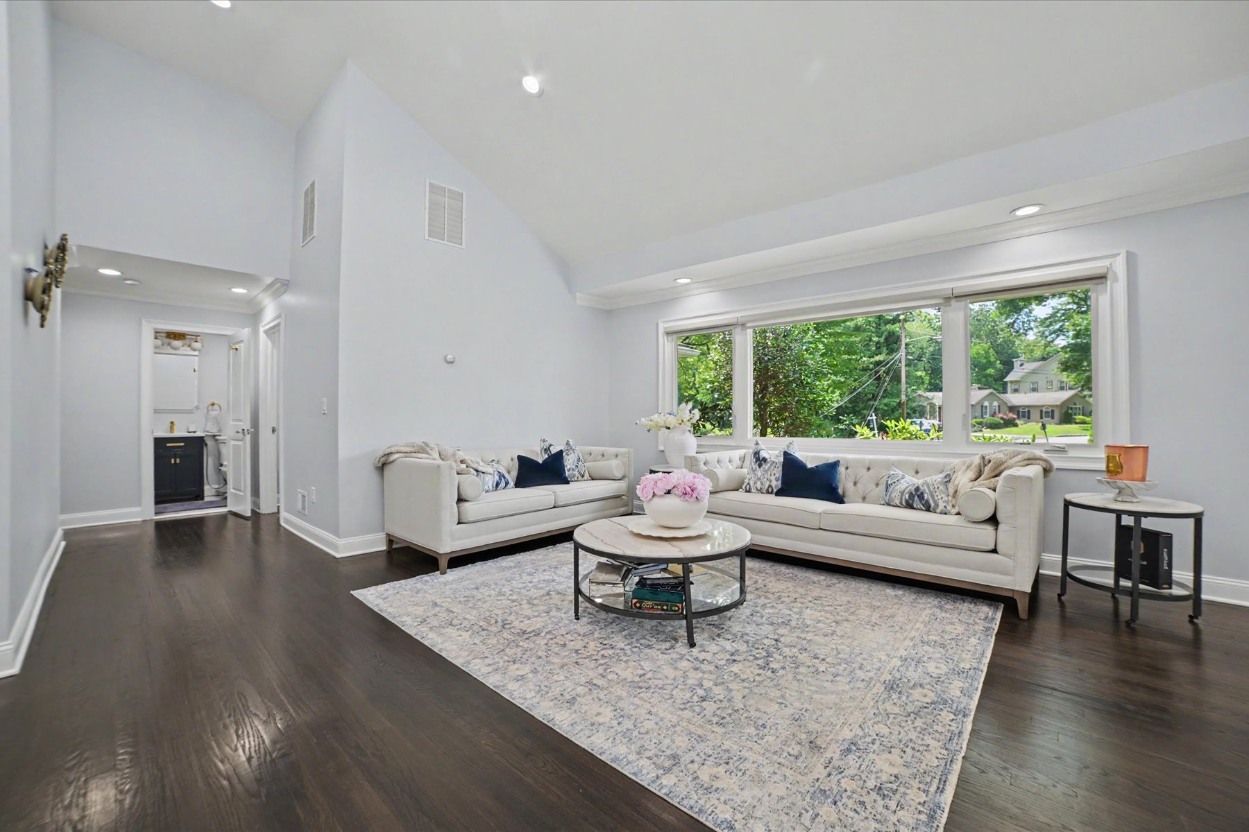  Sophisticated One-Level Ranch on a Beautiful Private Lot - 物件實景