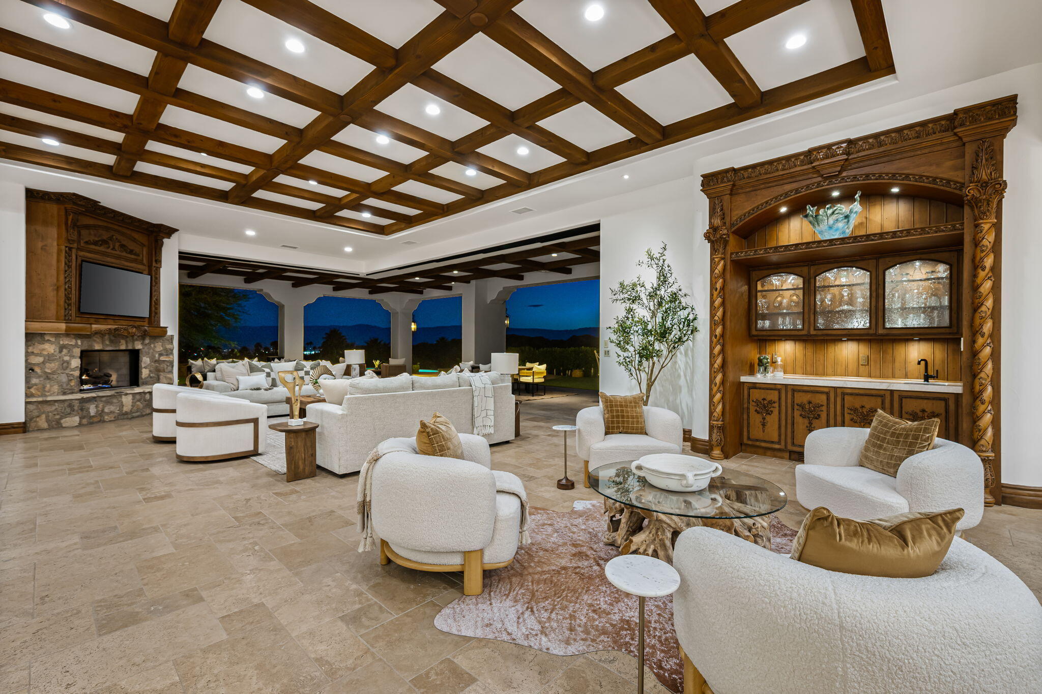 Palm Desert, California, 92260, United States, 7 Bedrooms Bedrooms, ,9 BathroomsBathrooms,Residential,For Sale,1996836