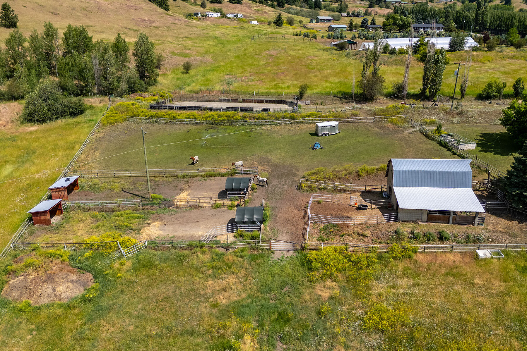  Ten Acres in Coldstream - 物件實景