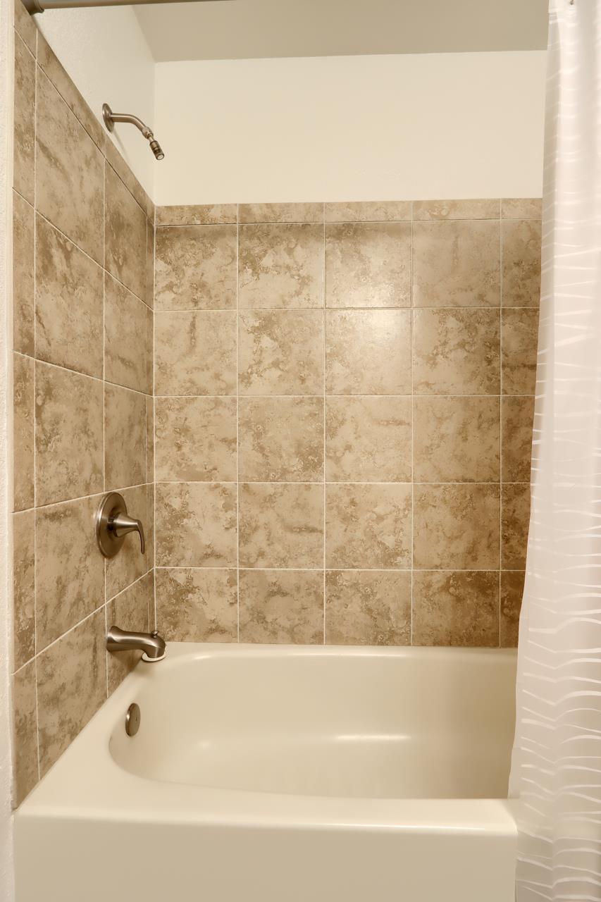 Yosemite, California, 95389, United States, 4 Bedrooms Bedrooms, ,2 BathroomsBathrooms,Residential,For Sale,1980100