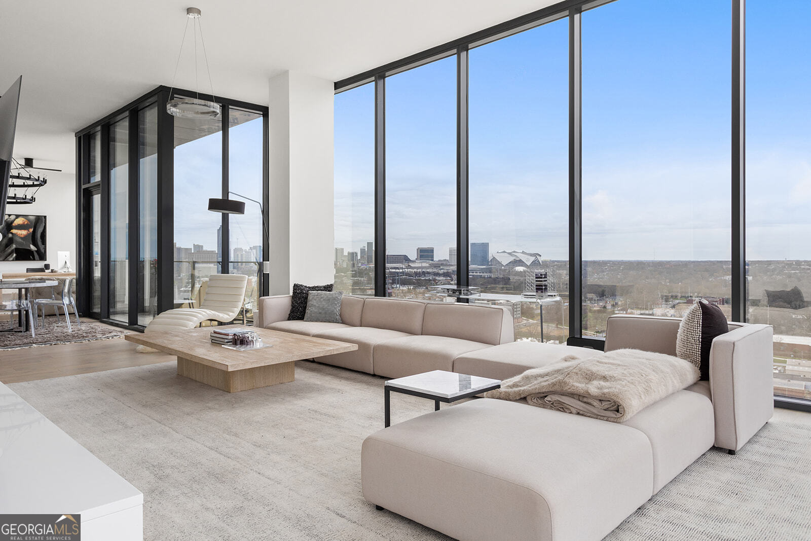 Atlanta, Georgia, 30318, United States, 2 Bedrooms Bedrooms, ,3 BathroomsBathrooms,Residential,For Sale,1989476