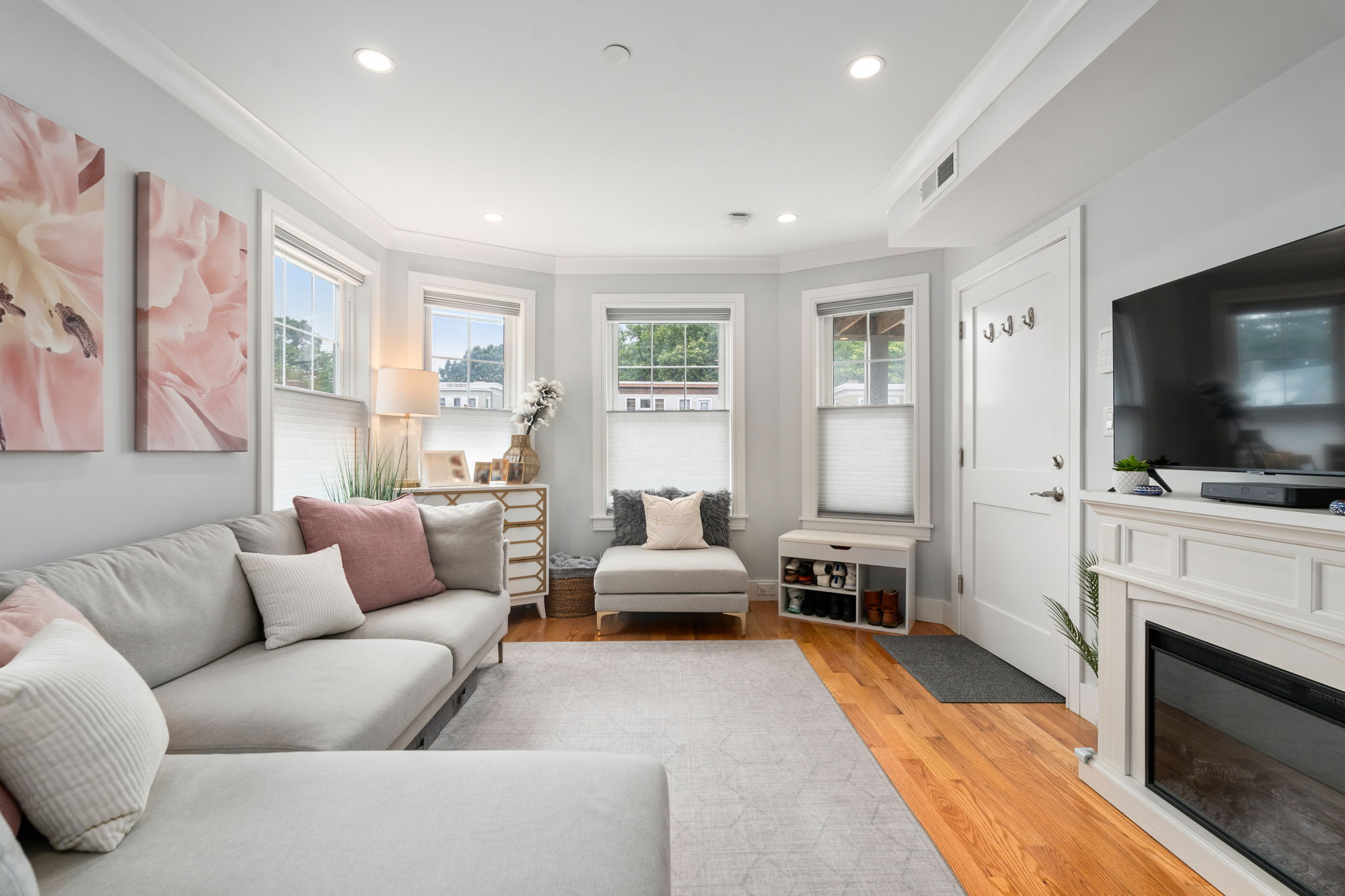  652 Hyde Park Avenue, Boston, MA, 02131 - 物件實景