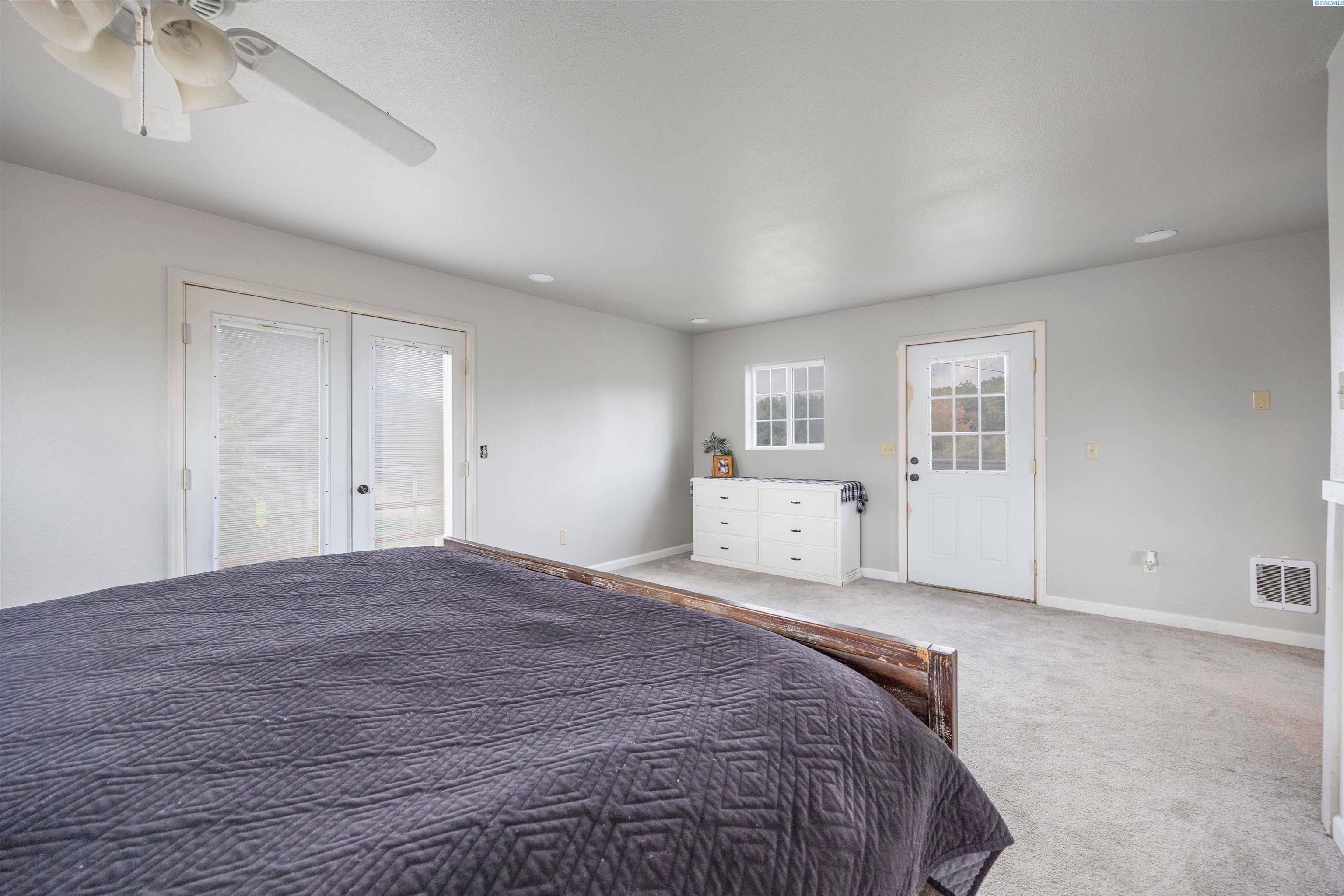 Richland, Washington, 99354, United States, 3 Bedrooms Bedrooms, ,2 BathroomsBathrooms,Residential,For Sale,1978459