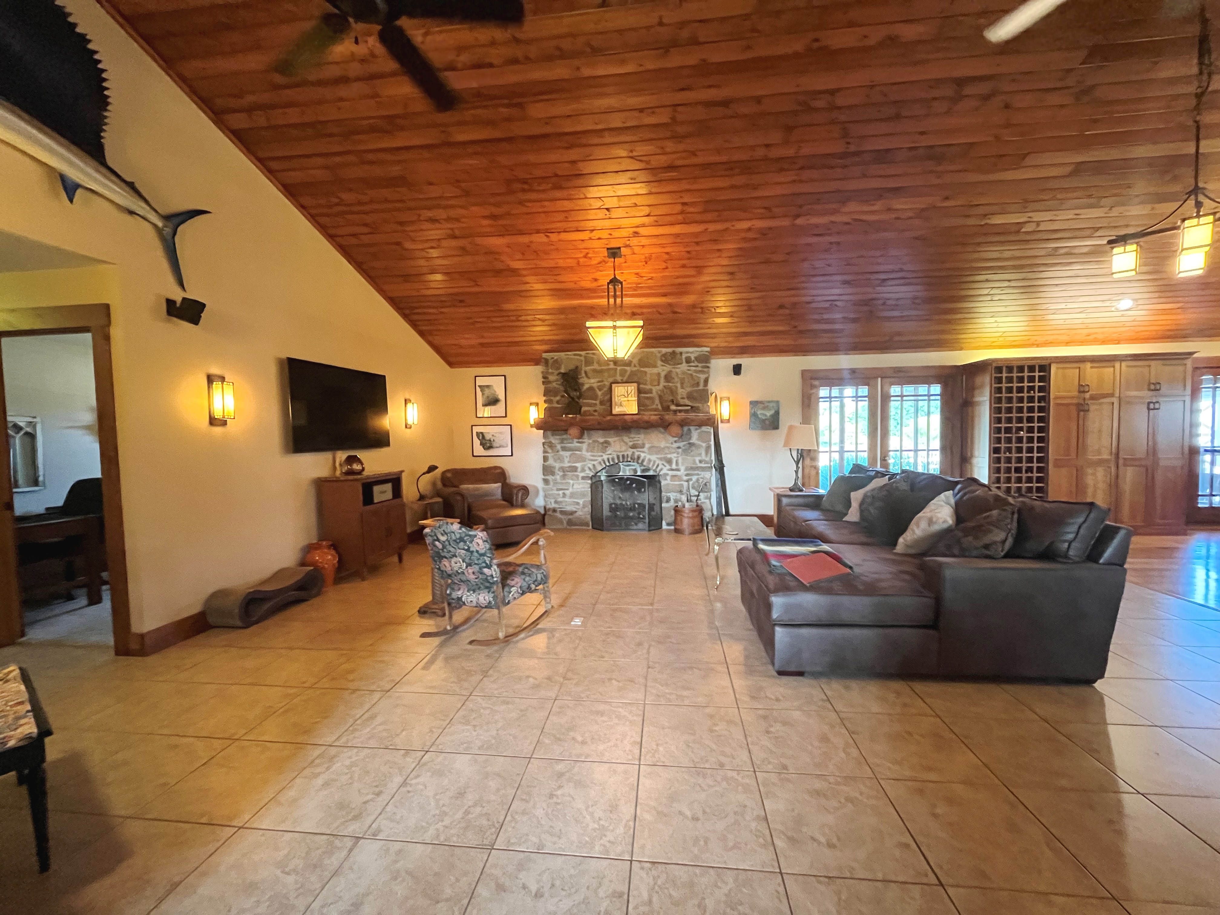 Chillicothe, Missouri, 64601, United States, 3 Bedrooms Bedrooms, ,3 BathroomsBathrooms,Residential,For Sale,1924445