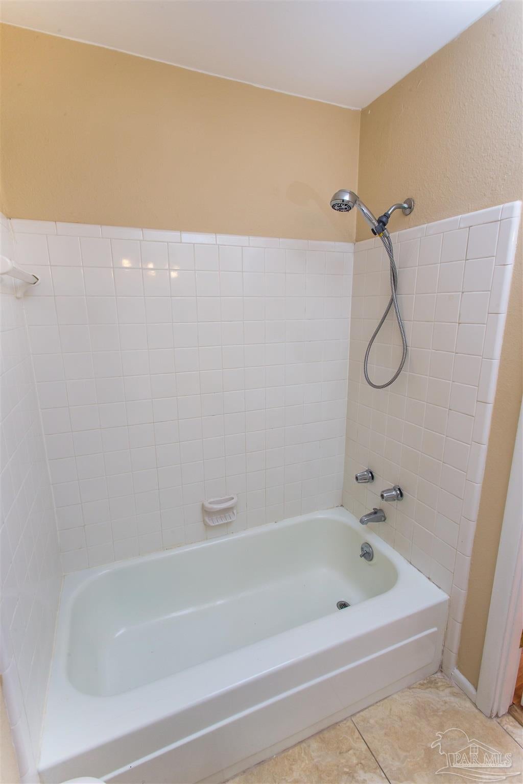 Gulf Breeze, Florida, 32561, United States, 3 Bedrooms Bedrooms, ,3 BathroomsBathrooms,Residential,For Sale,1842112