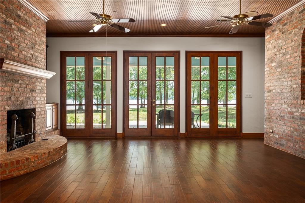 Natchitoches, Louisiana, 71457, United States, 3 Bedrooms Bedrooms, ,3 BathroomsBathrooms,Residential,For Sale,1983691