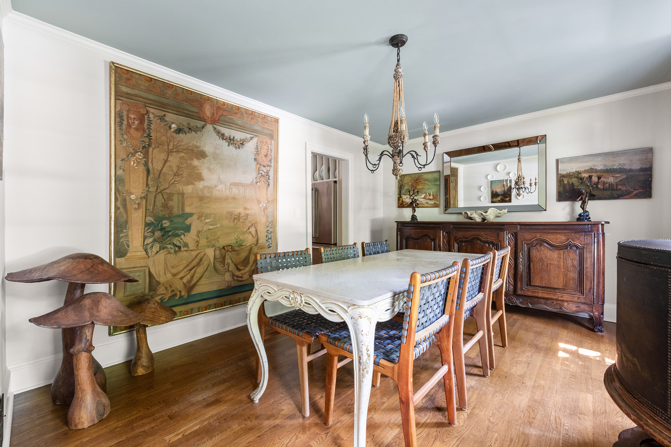  Beautifully Updated Colonial Residence - 物件實景