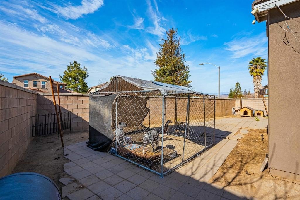 Hemet, California, 92545, United States, 5 Bedrooms Bedrooms, ,3 BathroomsBathrooms,Residential,For Sale,1877252