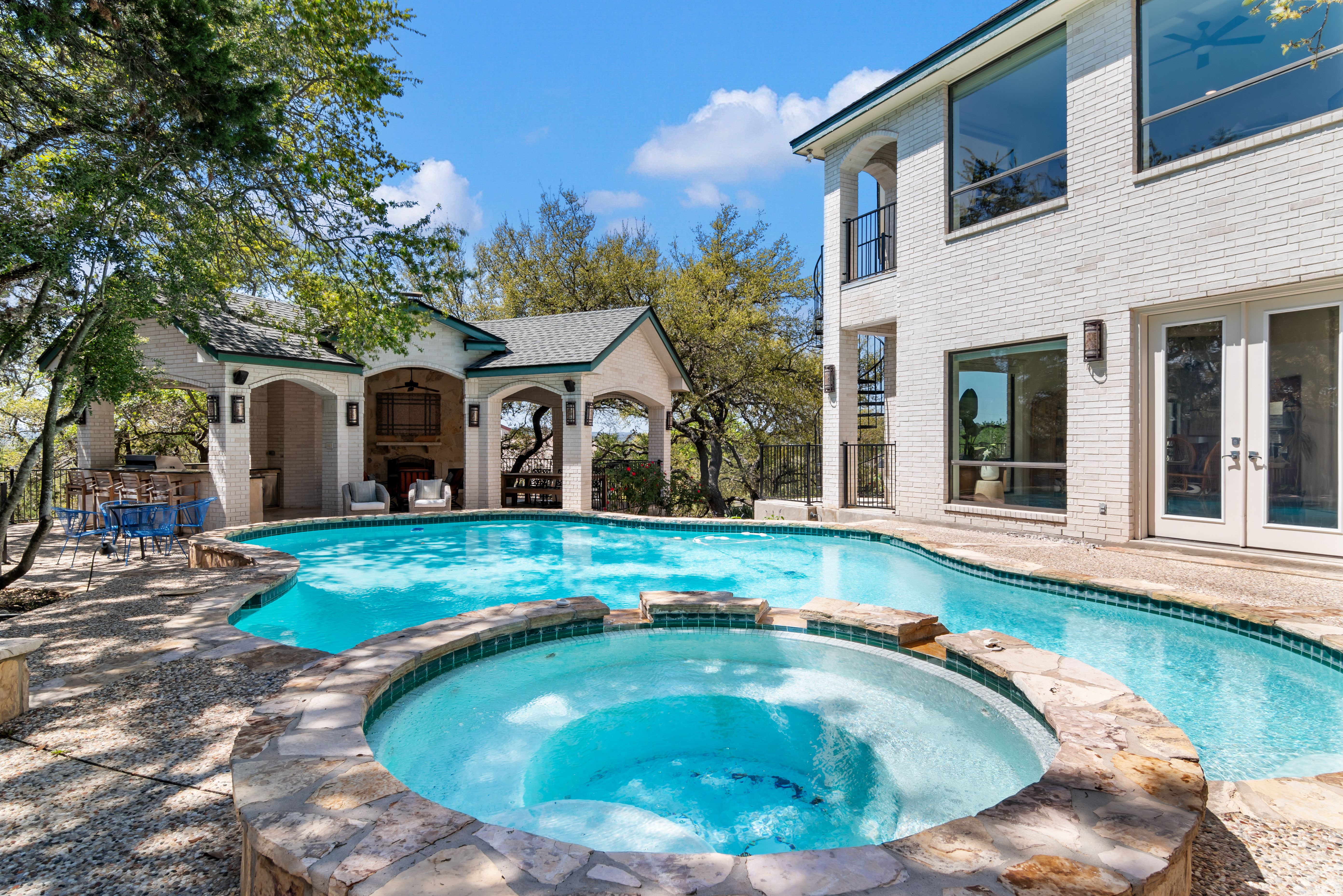  Luxury Living with Hilltop Views - 物件實景