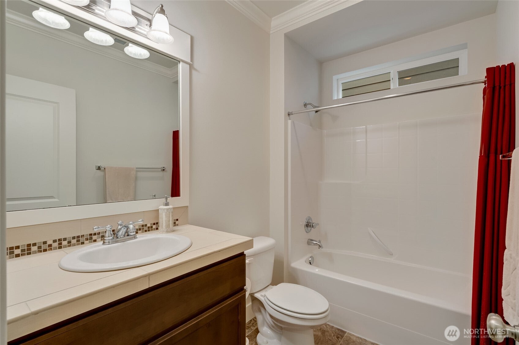 Lynnwood, Washington, 98037, United States, 5 Bedrooms Bedrooms, ,4 BathroomsBathrooms,Residential,For Sale,1979016