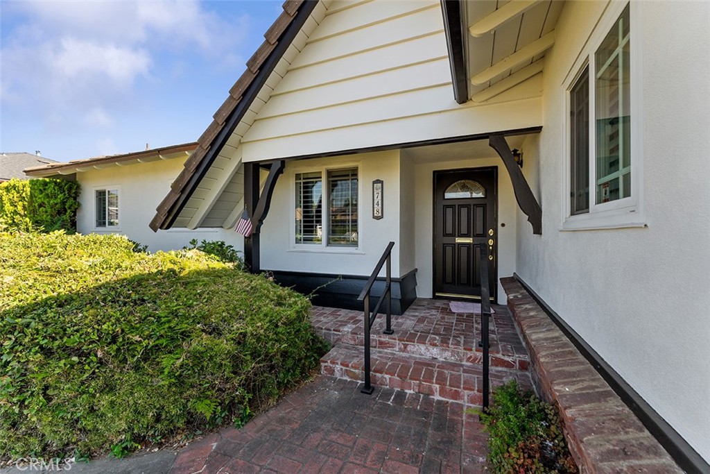 Covina, California, 91723, United States, 3 Bedrooms Bedrooms, ,1 BathroomBathrooms,Residential,For Sale,1905623