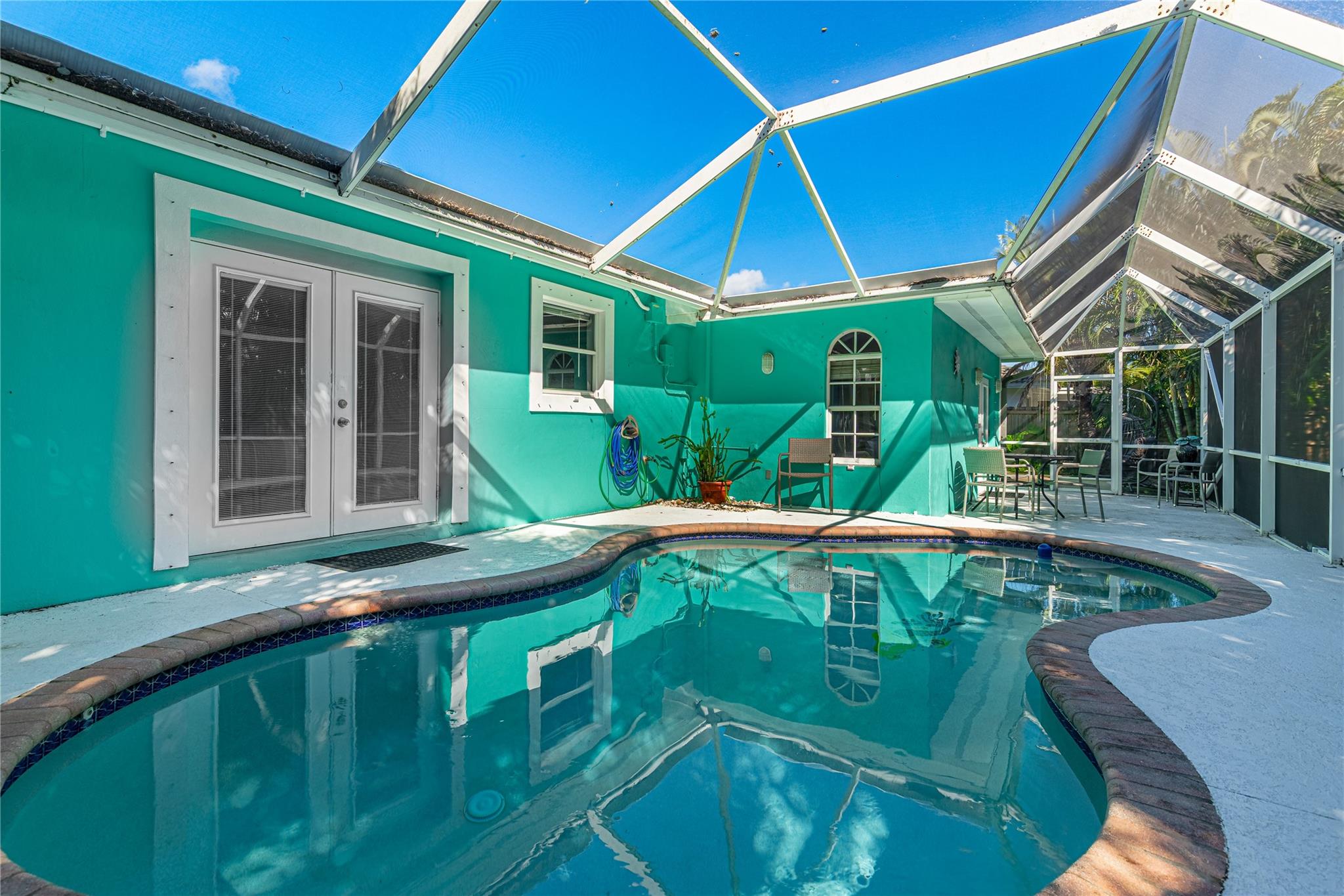 Pompano Beach, Florida, 33062, United States, 2 Bedrooms Bedrooms, ,2 BathroomsBathrooms,Residential,For Sale,1978458