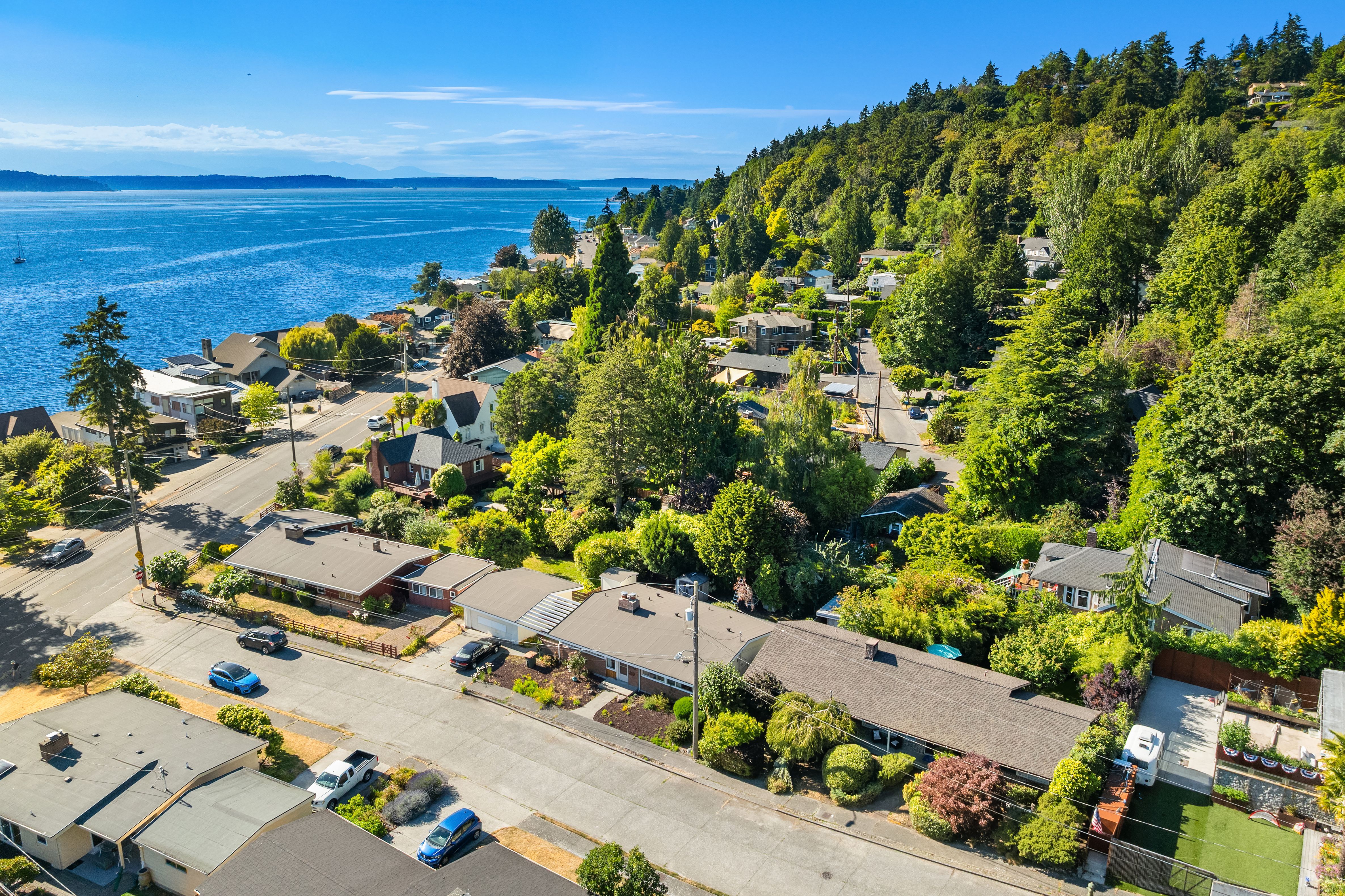  5414 SW Beach Drive Terr, Seattle, WA 98116 - 物件實景
