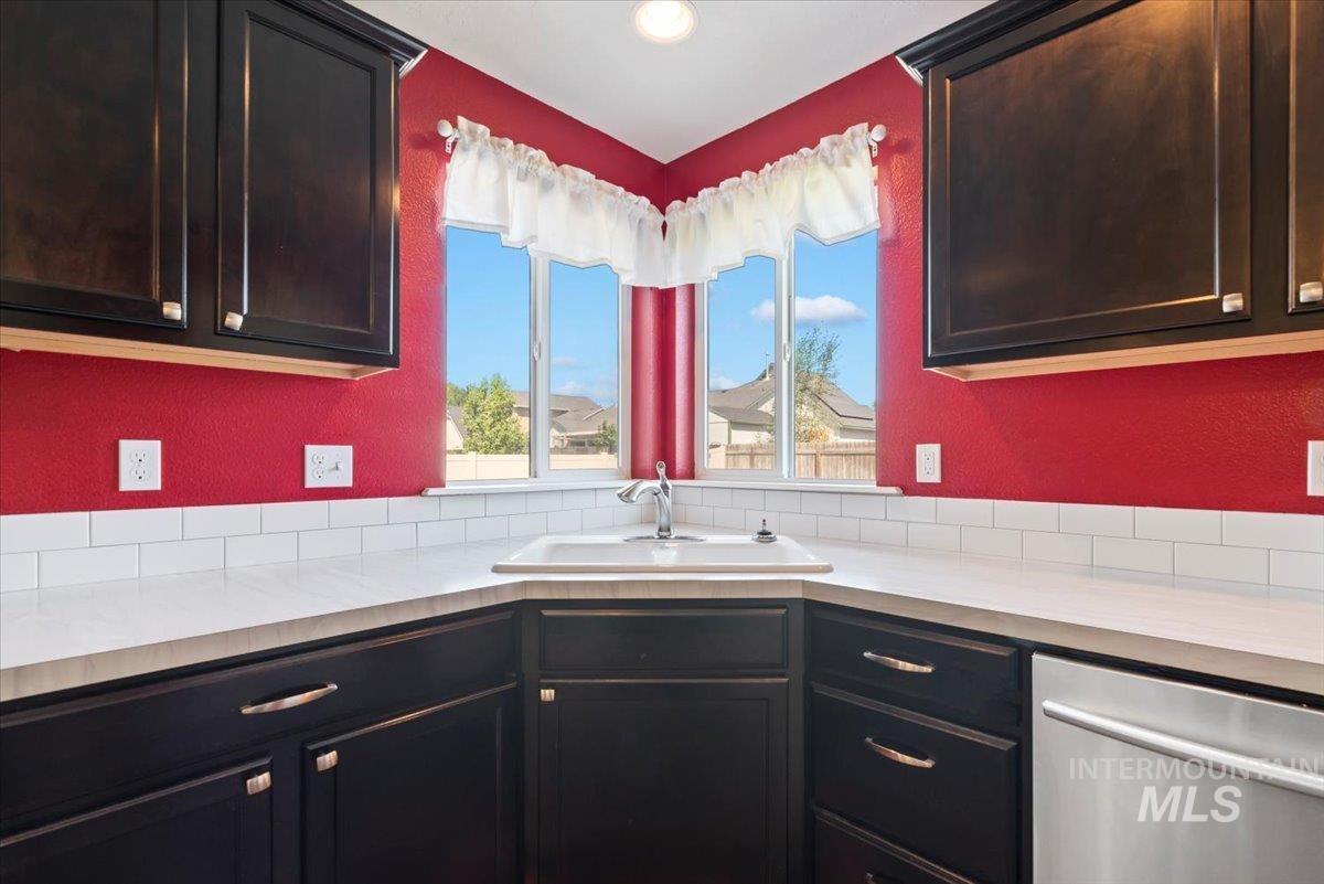 Nampa, Idaho, 83687, United States, 5 Bedrooms Bedrooms, ,Residential,For Sale,1926989