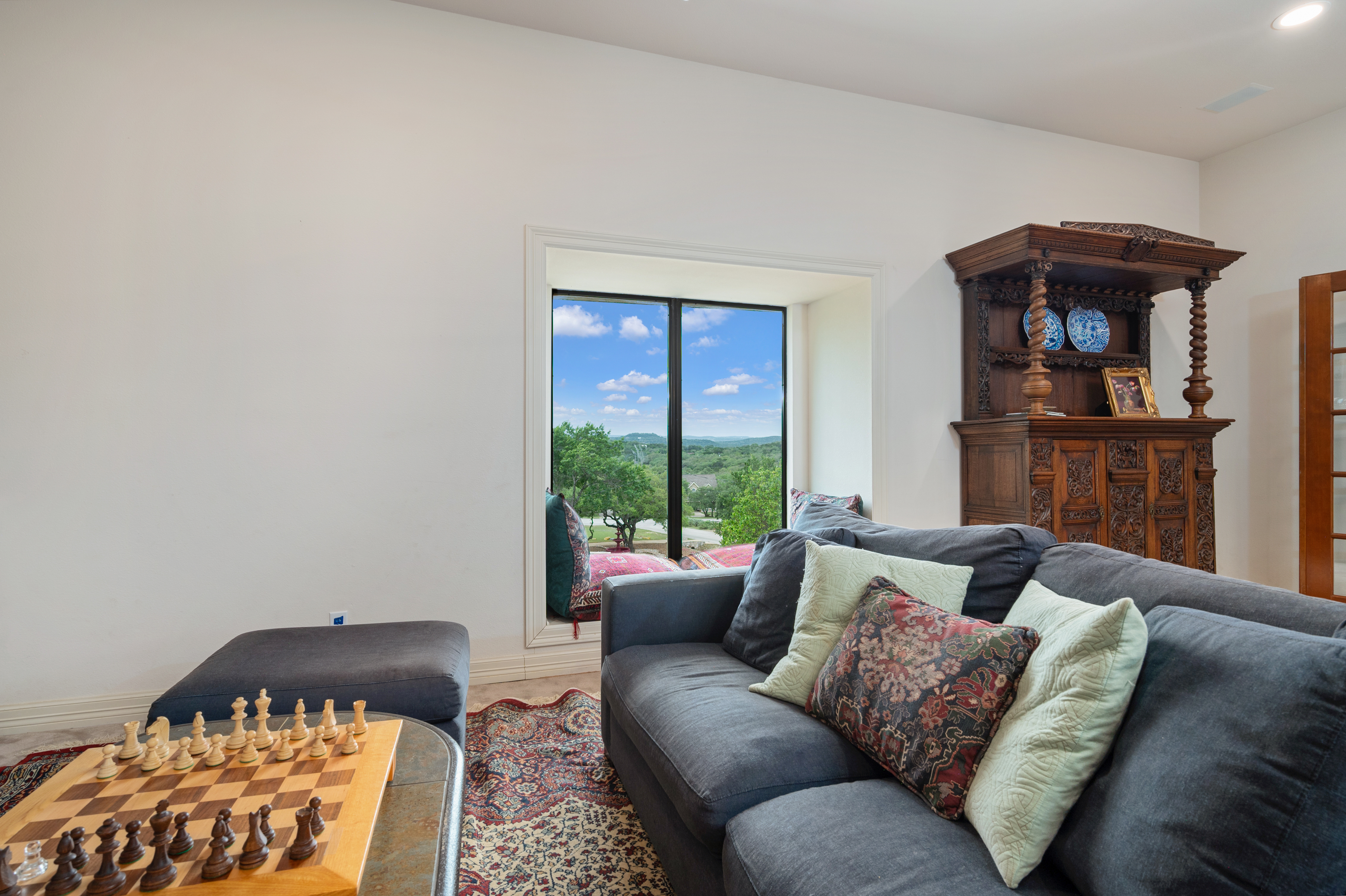  Luxury Living with Hilltop Views - 物件實景