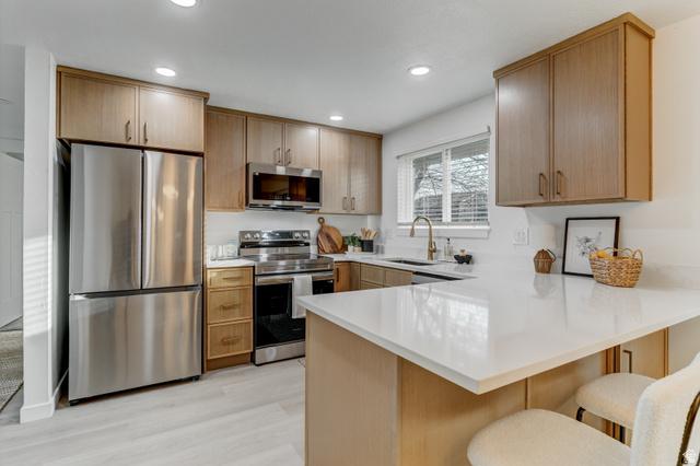 Taylorsville, Utah, 84129, United States, 4 Bedrooms Bedrooms, ,2 BathroomsBathrooms,Residential,For Sale,2010035