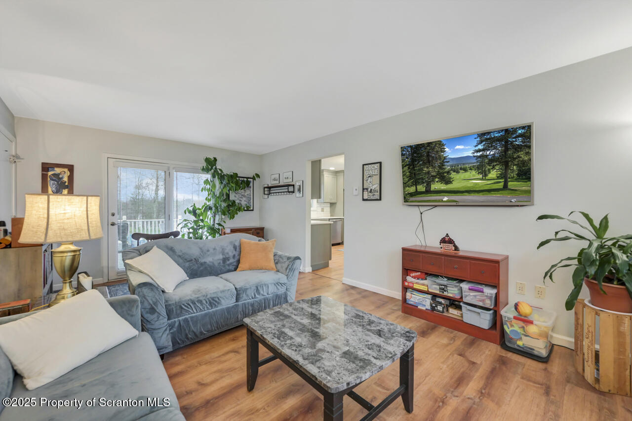 Moscow, Pennsylvania, 18444, United States, 4 Bedrooms Bedrooms, ,3 BathroomsBathrooms,Residential,For Sale,1999733