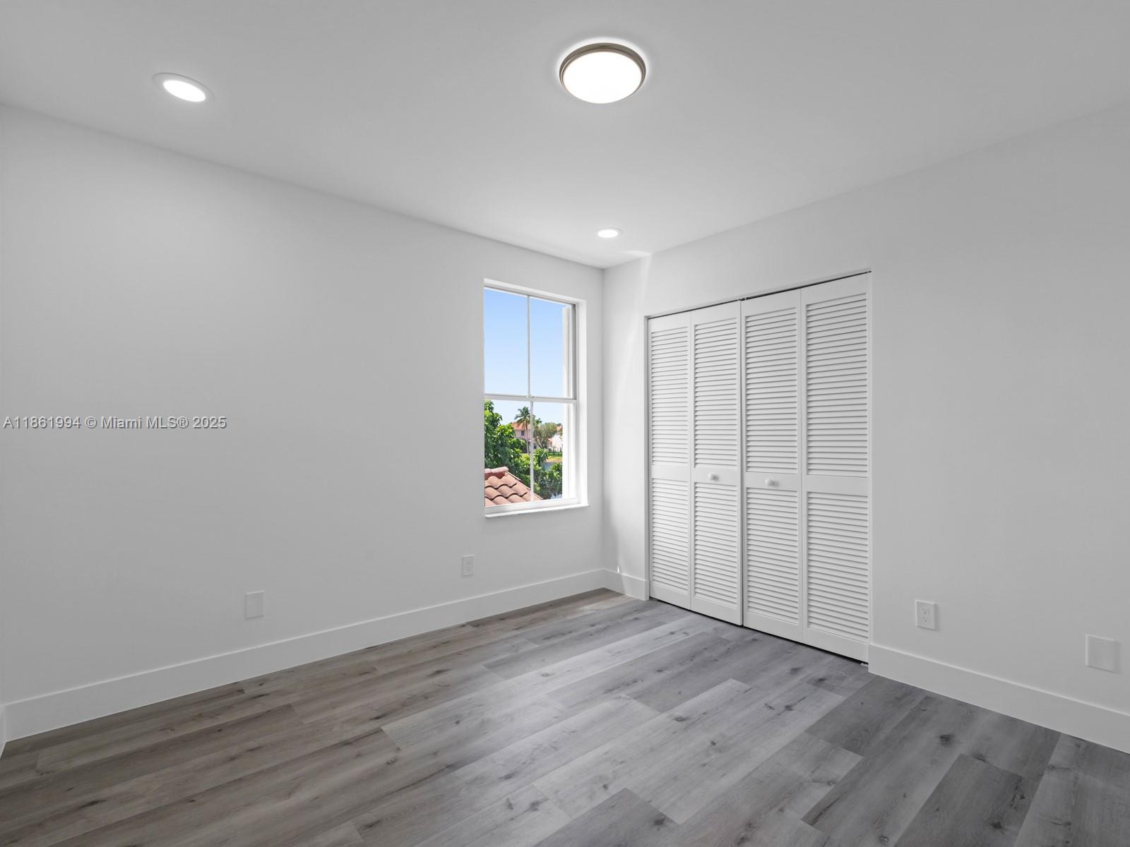 Pembroke Pines, Florida, 33029, United States, 3 Bedrooms Bedrooms, ,3 BathroomsBathrooms,Residential,For Sale,1923091