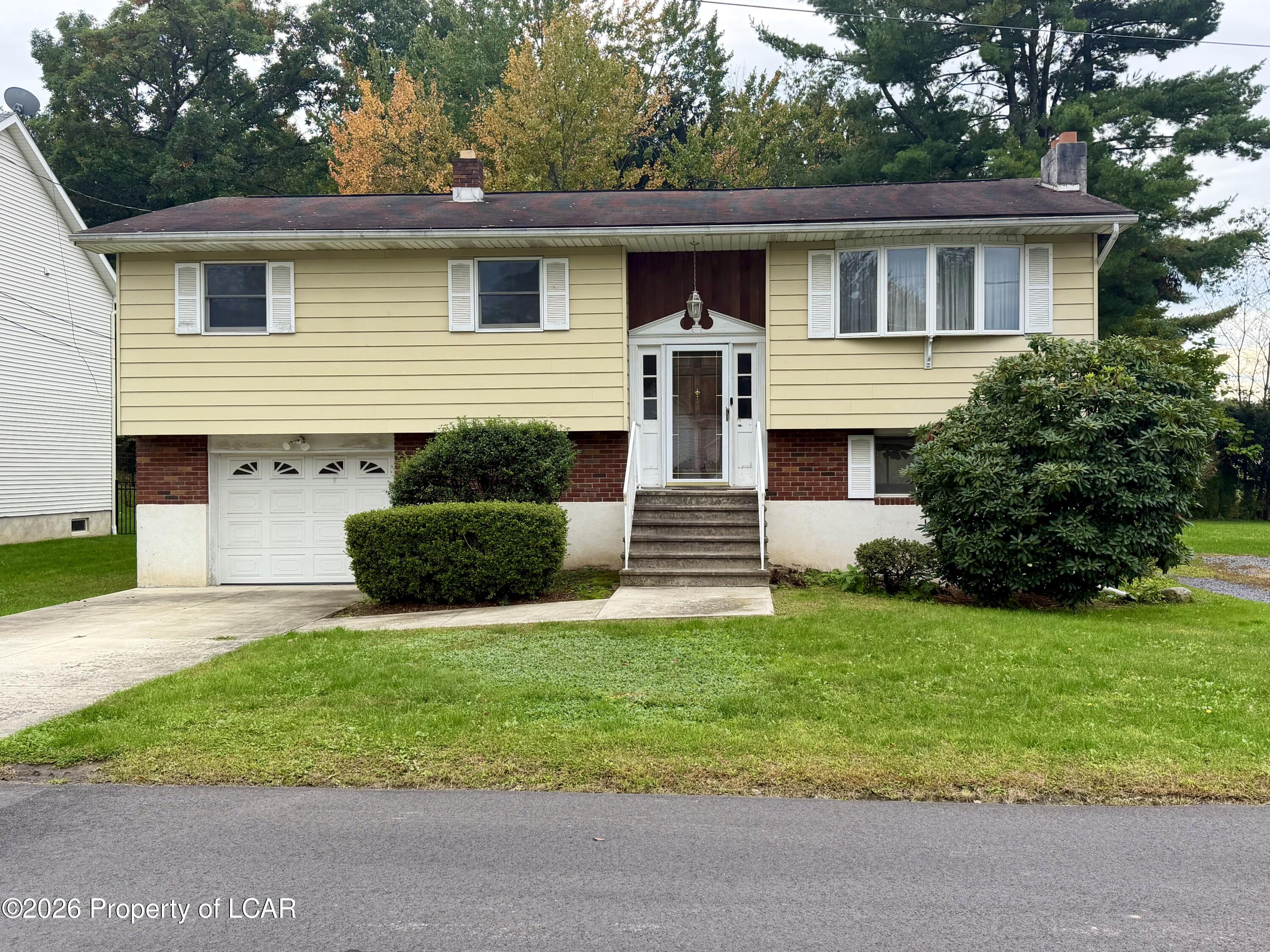 Broadway St, Wilkes Barre, PA 18702
