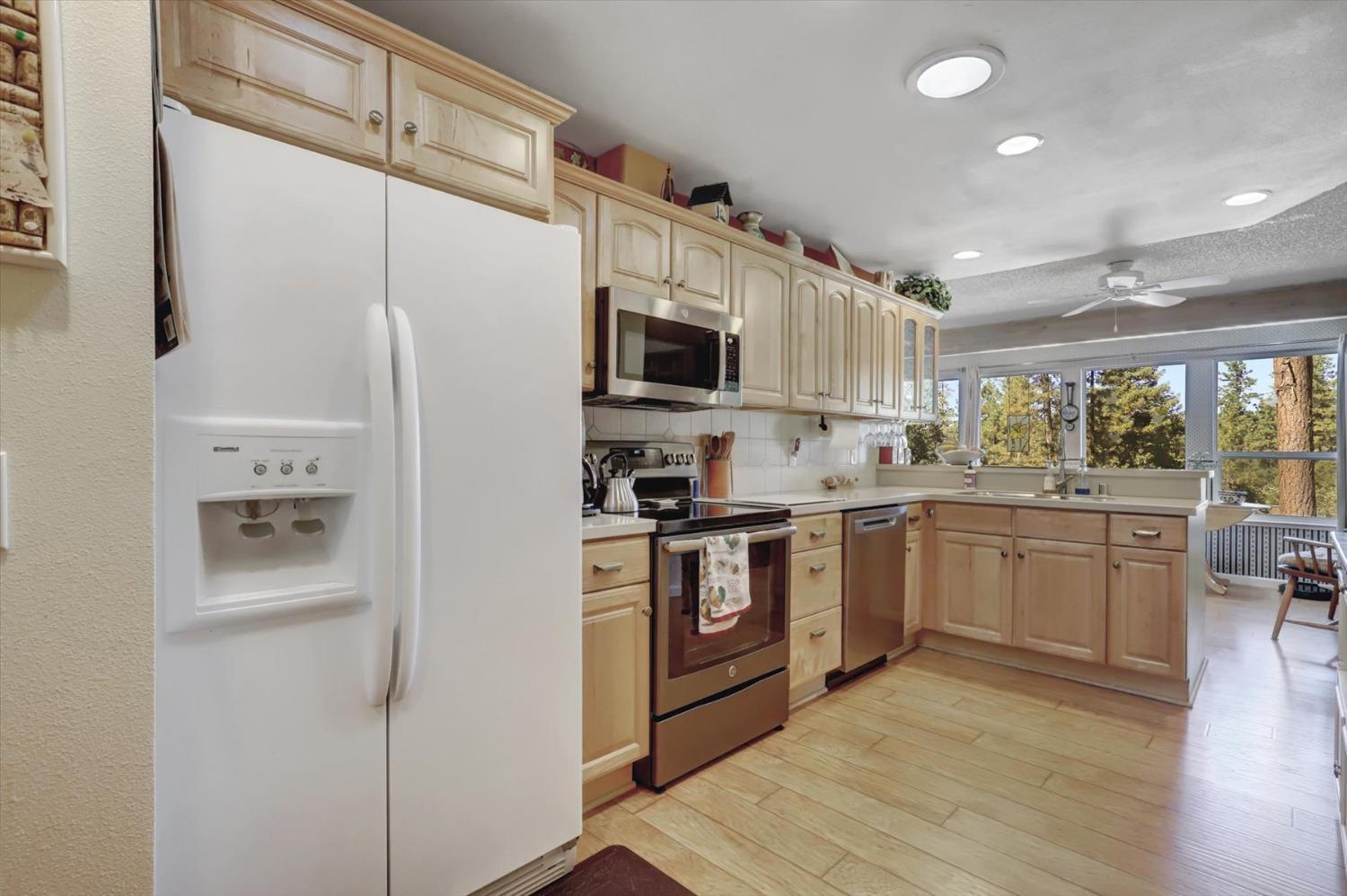 12252 Francis Drive, Grass Valley, California, 95949, United States, 3 Bedrooms Bedrooms, ,2 BathroomsBathrooms,Residential,For Sale,12252 Francis Drive,1631801