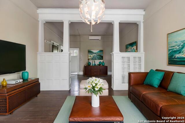 San Antonio, Texas, 78204, United States, ,Residential,For Sale,1813516
