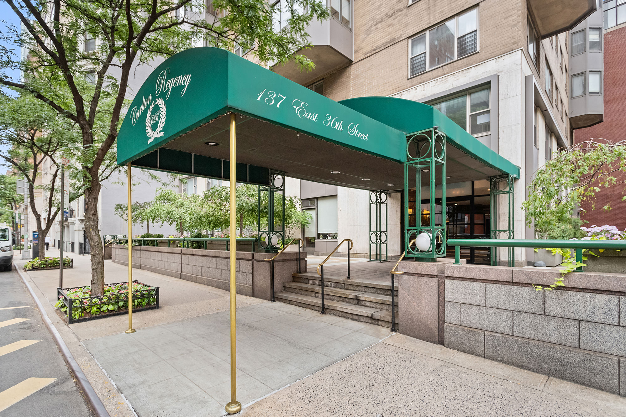  137 East 36th Street - 物件實景