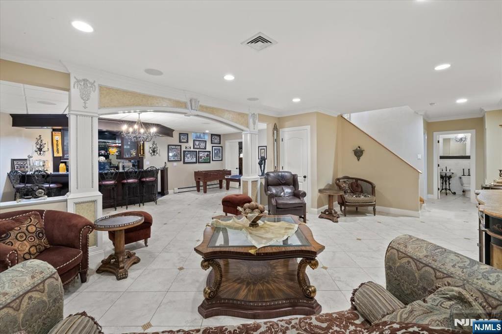 Old Tappan, New Jersey, 07675, United States, 4 Bedrooms Bedrooms, ,5 BathroomsBathrooms,Residential,For Sale,1991175