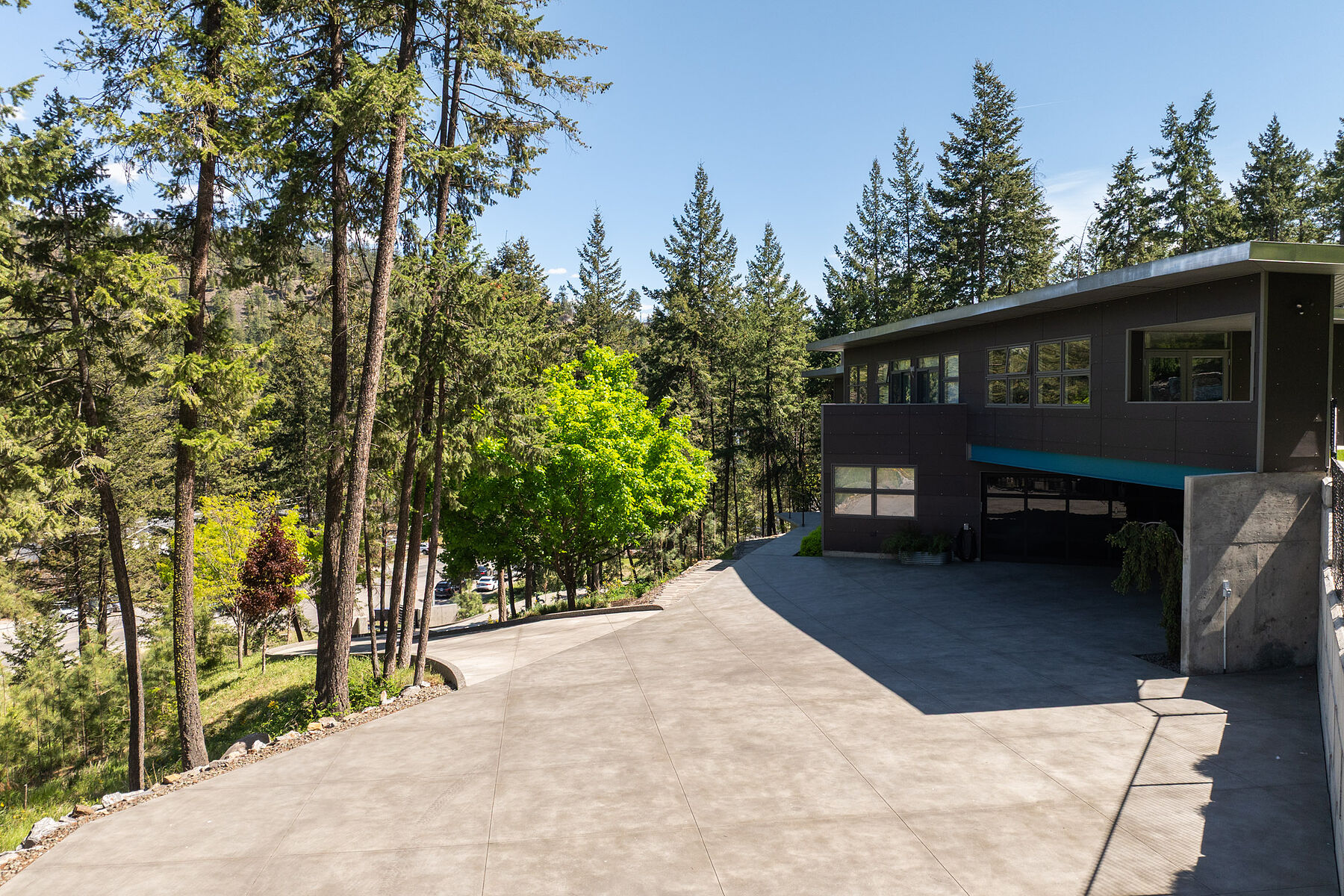  Architectural Glenmore Home - 物件實景